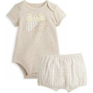 NWT. FIRST IMPRESSIONS Baby Neutral 2-Pc Set
